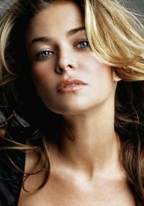 Carmen Electra
