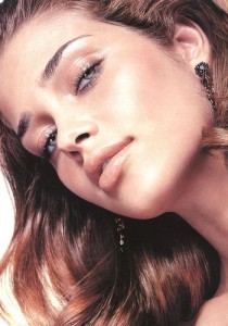 Ana Beatriz Barros
